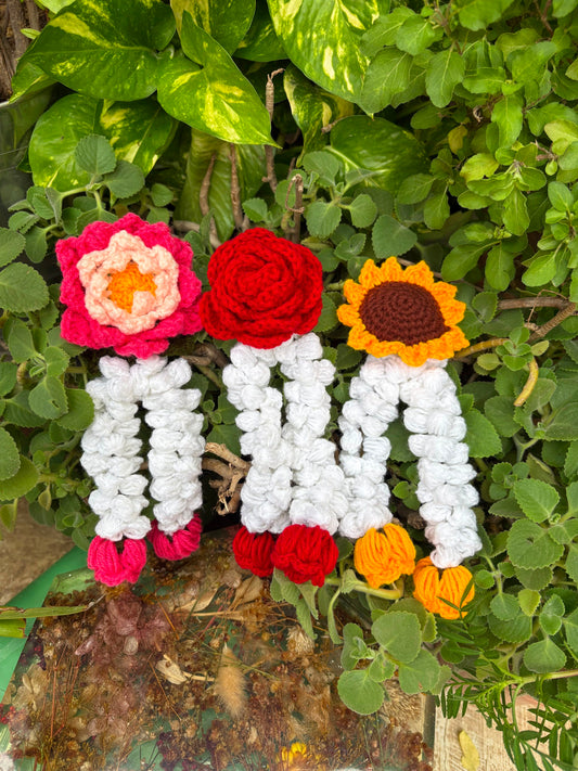 Combo: Lotus - Rose - Sunflower gajra trio