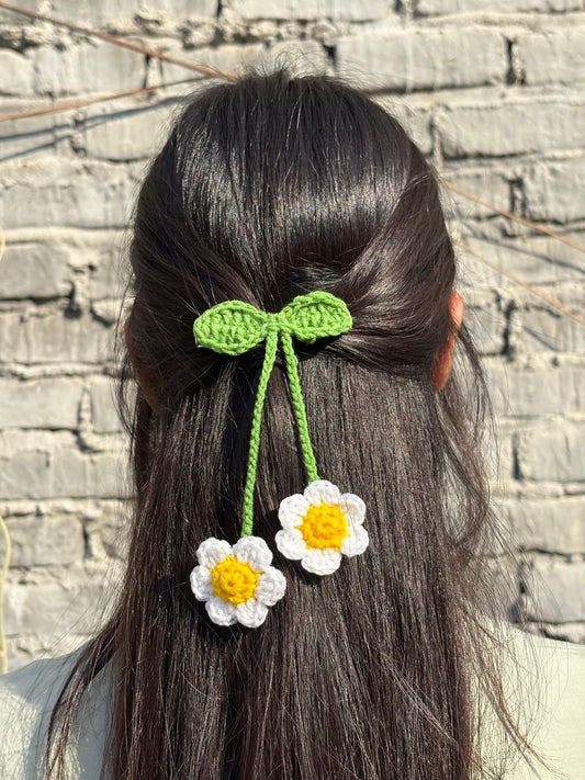 Double daisy hair clip