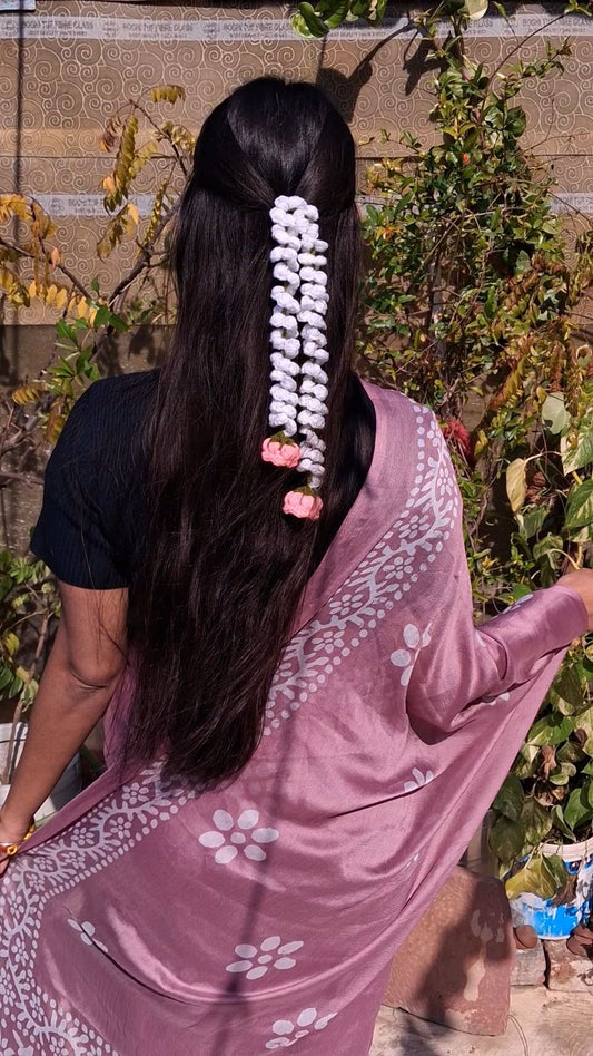 white gajra with lotus ends